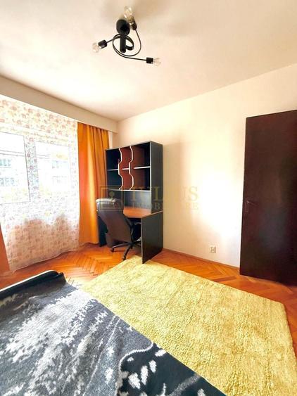 Apartament cu 3 camere decomandat, mobilat în Girocului