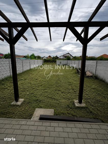 Casă cu 4 camere cu Teren 180 Mp în Cetate