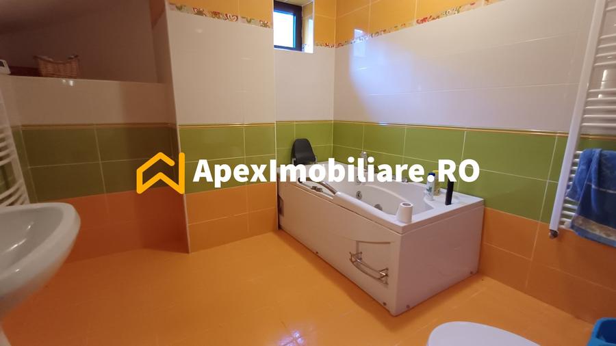 Casă individuală cu 4 camere cu Canalizare în Militari