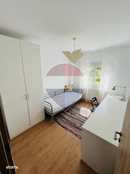 Apartament cu 4 camere decomandat în Ștrand