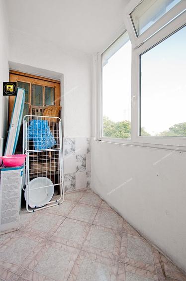 Apartament cu 3 camere decomandat în Siderurgiștilor