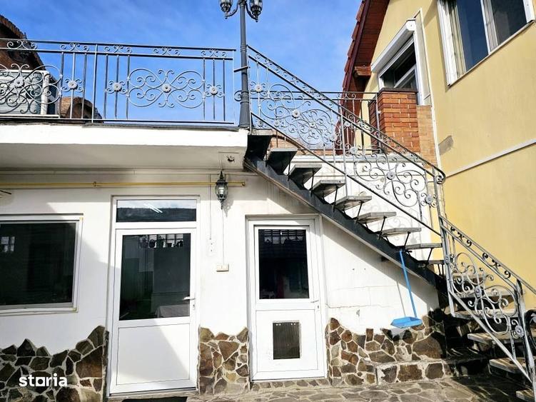 Casă cu 4 camere în Central