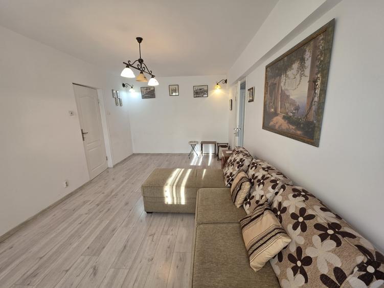 Apartament cu 2 camere semidecomandat în Titan