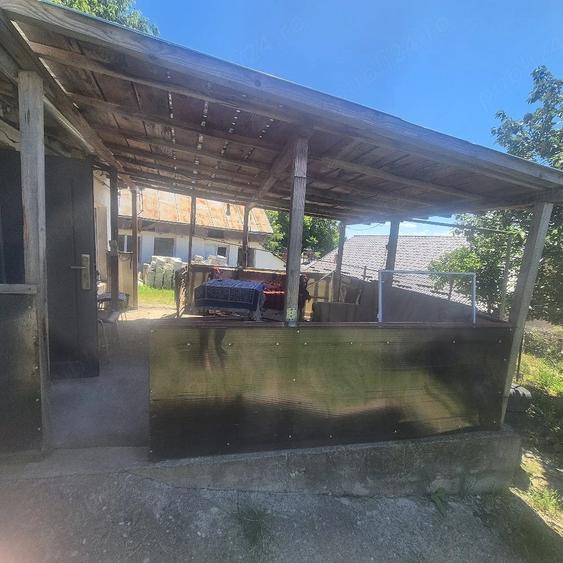 Casă cu 2 camere cu Teren 1170 Mp în Central