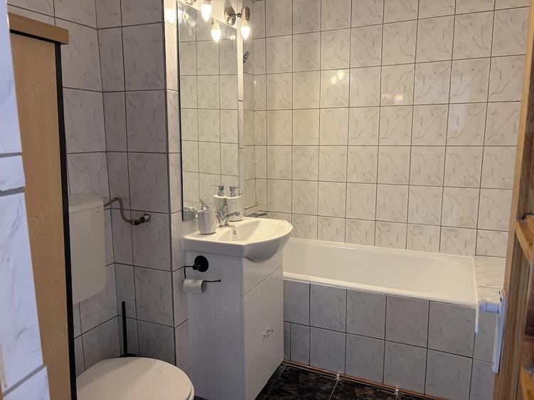 Apartament cu 2 camere decomandat, mobilat în Lipovei