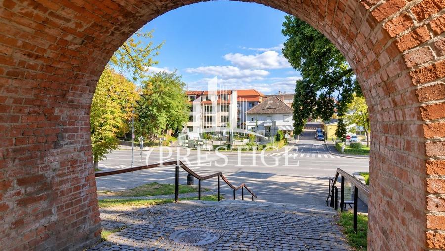 Birou, de 450 mp, în Ultracentral