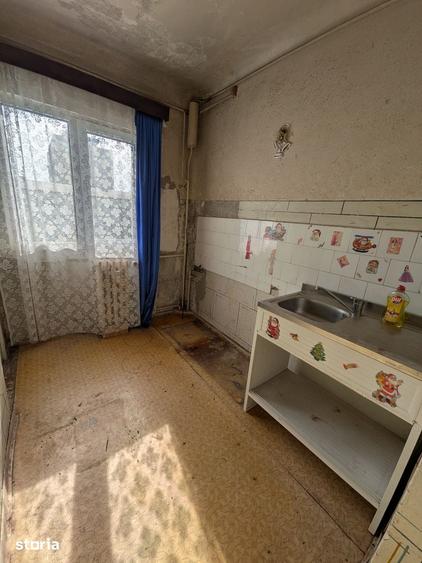 Apartament cu 2 camere decomandat în Calea București