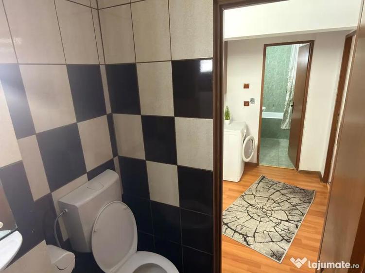 Apartament cu 3 camere decomandat în Mărăști