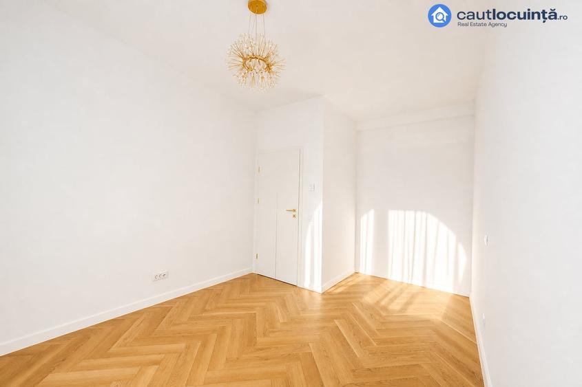 Casă individuală cu 4 camere cu Teren 110 Mp în Tunari