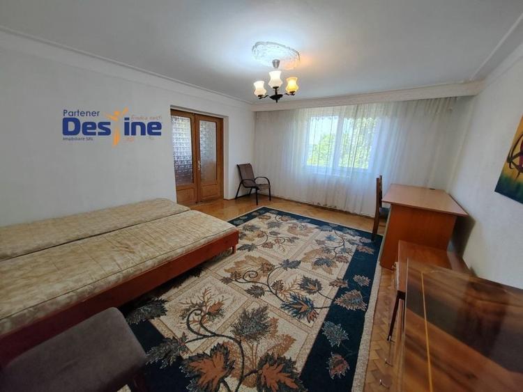 Casă individuală cu 6 camere cu Canalizare în Copou