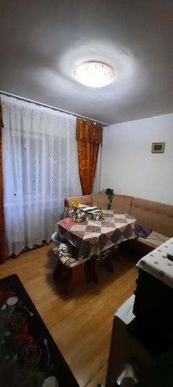 Apartament cu 2 camere decomandat în Popoveni