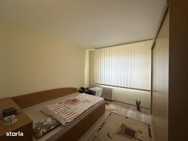 Apartament cu 2 camere decomandat în Republicii