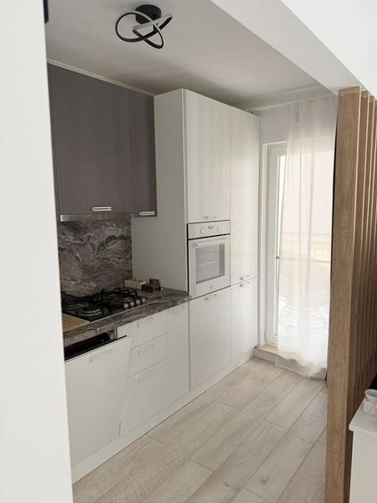 Apartament cu 3 camere decomandat în Mogoșoaia