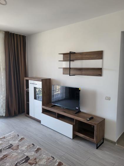 Apartament cu 2 camere decomandat în Dobroești