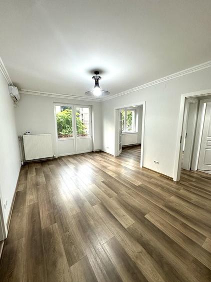 Apartament cu 3 camere semidecomandat în Ultracentral