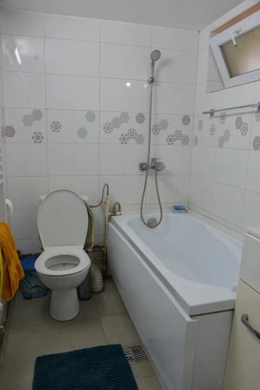 Casă cu Teren 145 Mp în Central