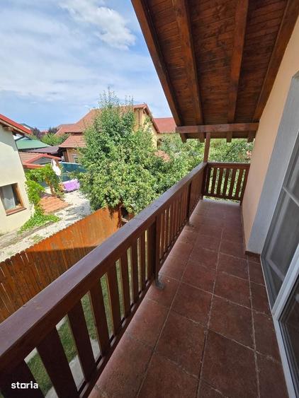 Casă cu 3 camere în Dumbrăvița