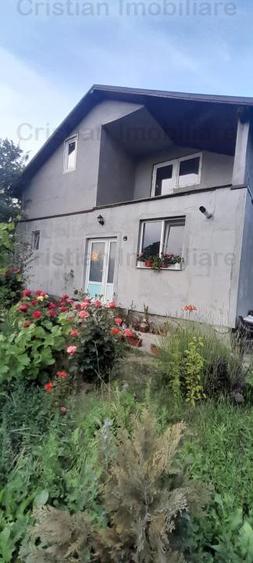 Casă cu 3 camere cu Canalizare în Lacu Dulce