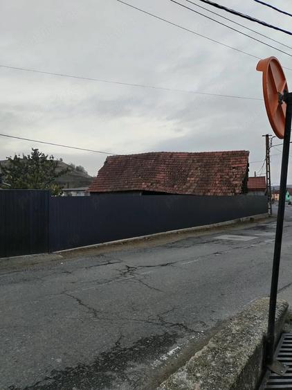 Casă cu 2 camere cu Teren 1016 Mp în Șeica Mare