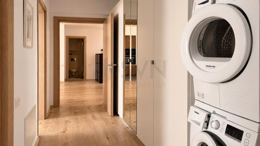 Apartament cu 3 camere decomandat în Băneasa