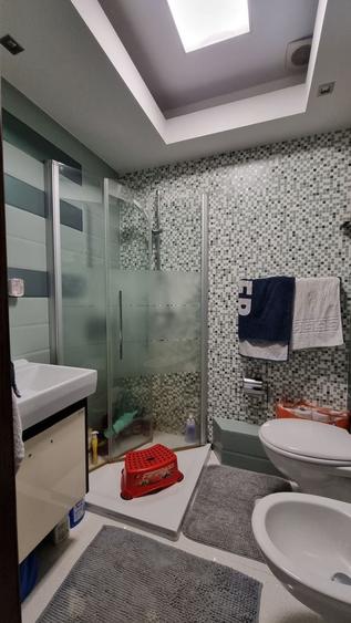 Apartament cu 2 camere decomandat în Cișmigiu