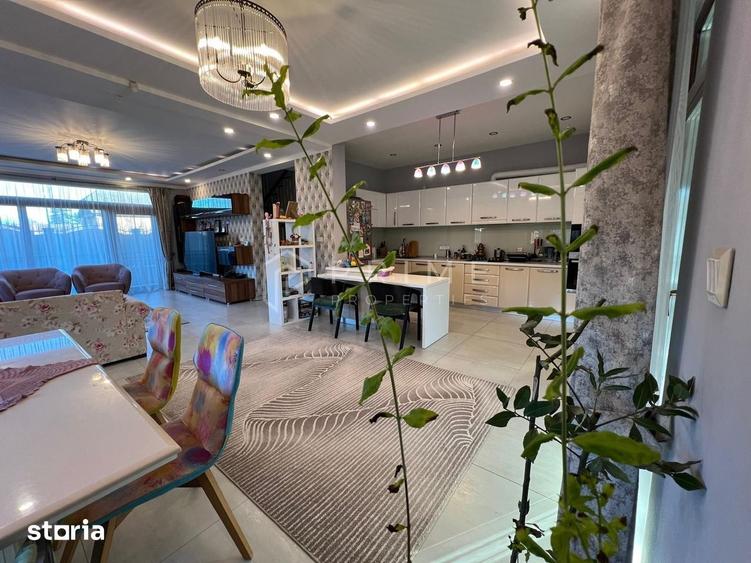 Casă cu 6 camere cu Teren 730 Mp în Remetea