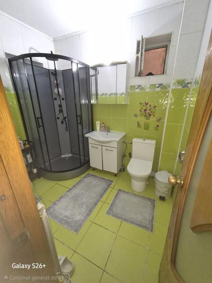 Apartament cu 3 camere decomandat în Stadion