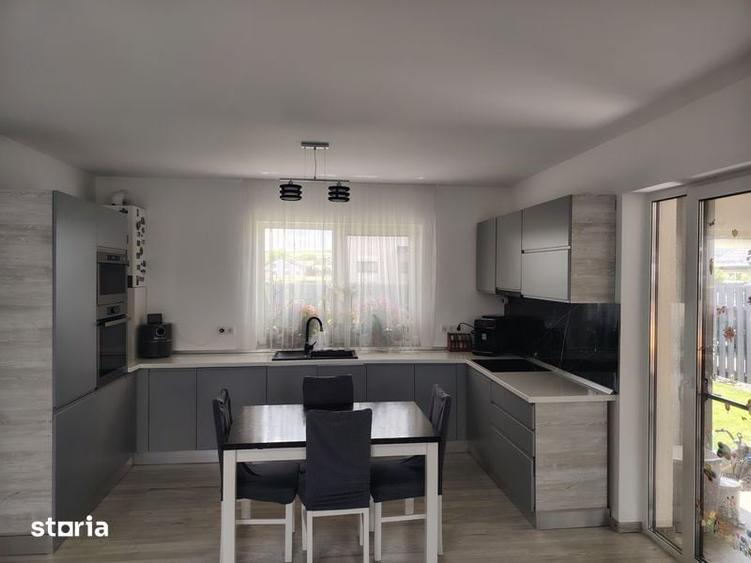 Casă cu 3 camere cu Teren 115 Mp în Jucu