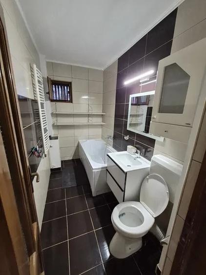 Apartament cu 2 camere semidecomandat în Podgoria