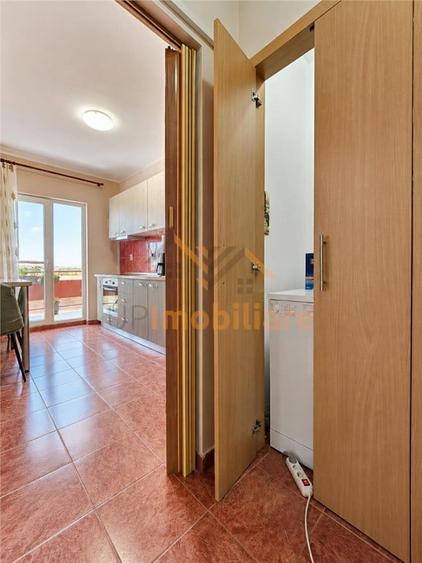 Apartament cu 3 camere decomandat în Sânmartin