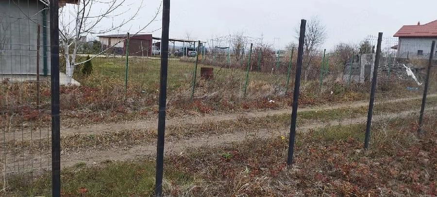 Teren de 400 mp, în Dumitrana
