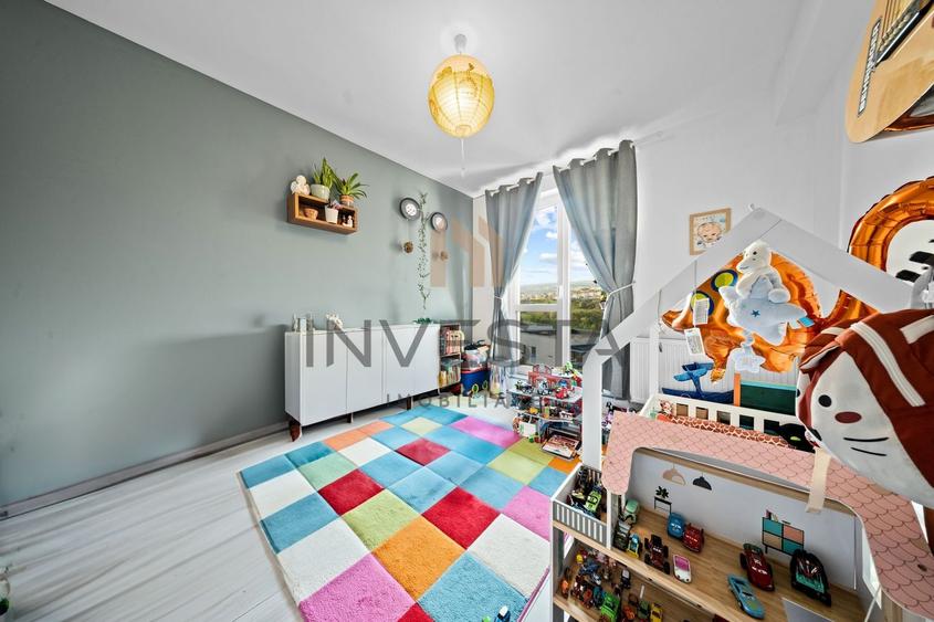 Apartament cu 2 camere semidecomandat, mobilat în Borhanci
