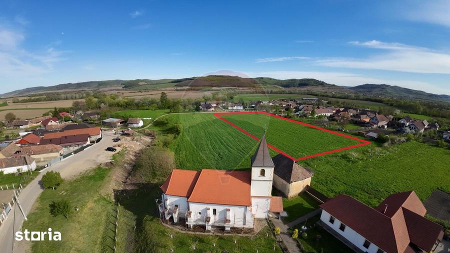 Teren de 7342 mp, în Alma