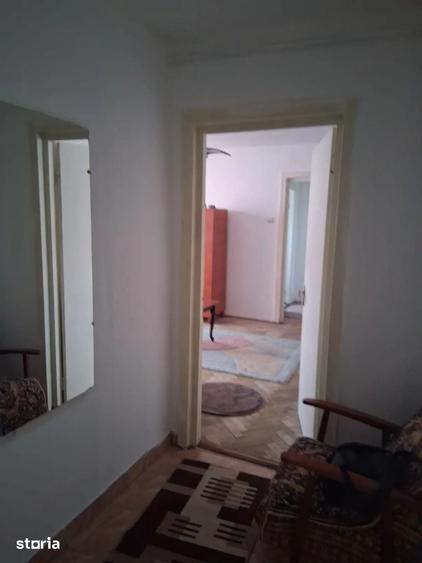 Apartament cu 2 camere în Podu Roș