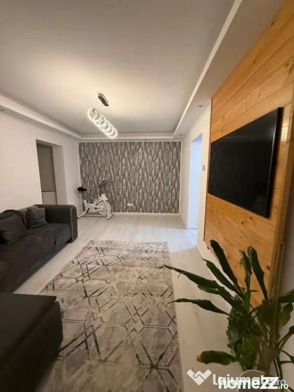 Apartament cu 2 camere semidecomandat în Tomis I
