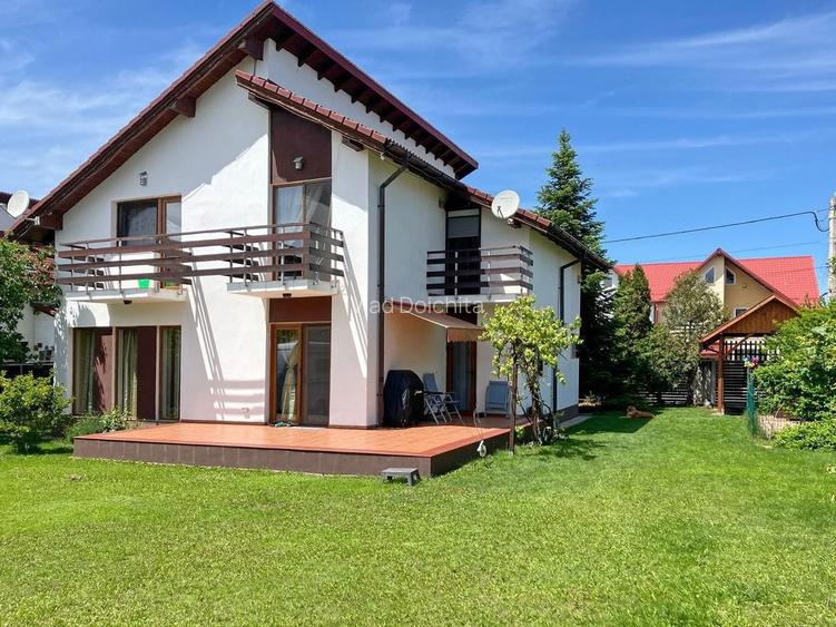 Casă individuală cu 5 camere cu Canalizare în Hărman