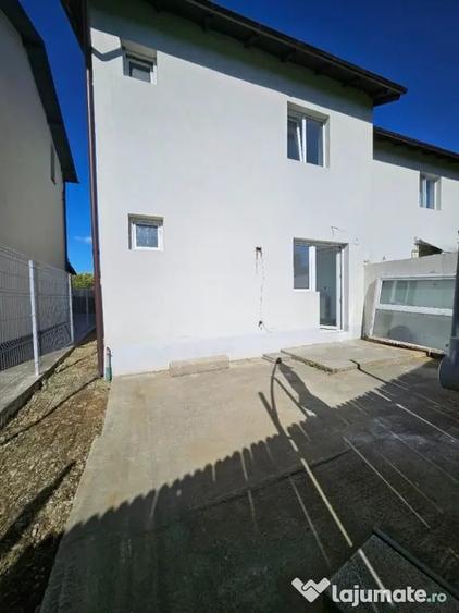 Casă cu 3 camere cu Teren 154 Mp în Central