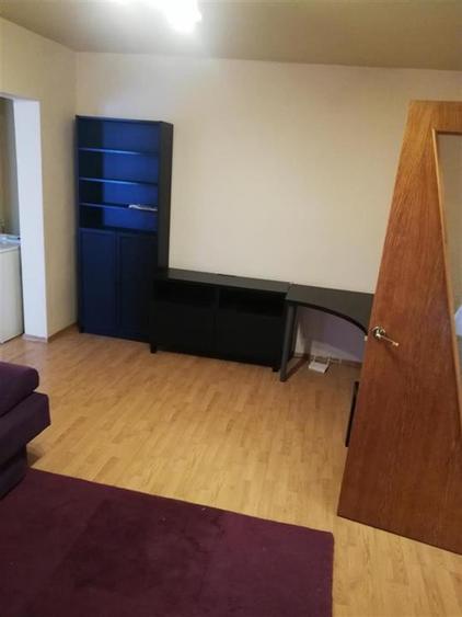 Apartament cu 2 camere semidecomandat, mobilat în Brâncoveanu