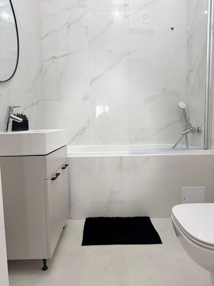 Apartament cu 3 camere decomandat în Bratia din Deal