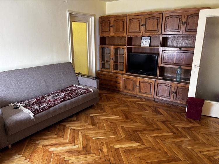 Apartament cu 2 camere decomandat în Deve