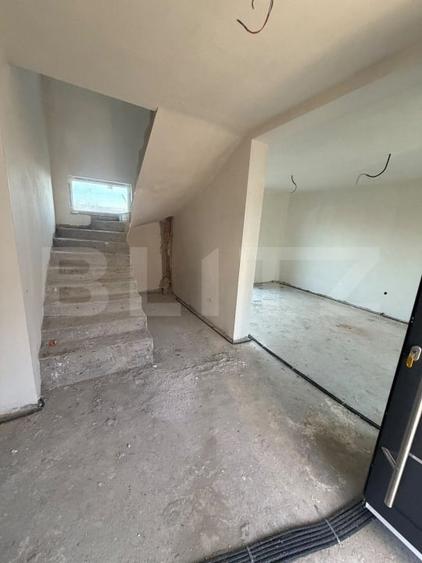 Casă individuală cu 4 camere cu Teren 120 Mp în Florești
