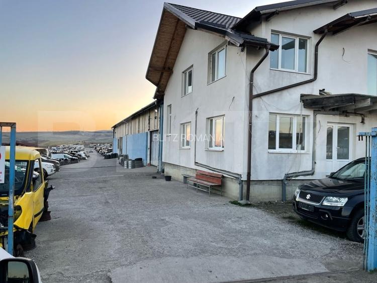 Hala cu cladire birouri, 14400 mp teren, in Copaceni