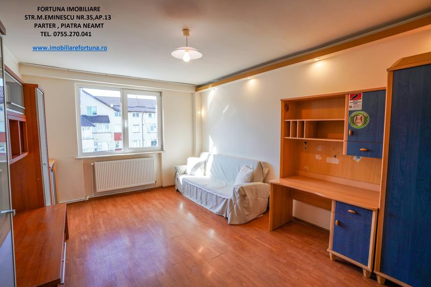 Apartament cu 3 camere decomandat în Precista