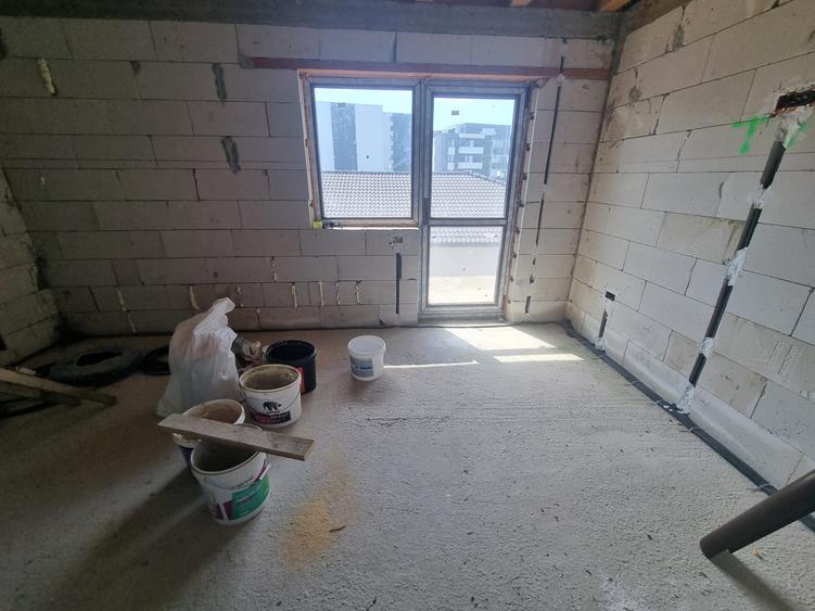 Casă individuală cu 8 camere cu Teren 500 Mp în Ampoi 3
