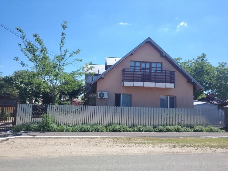 Casă cu 4 camere în Bucu