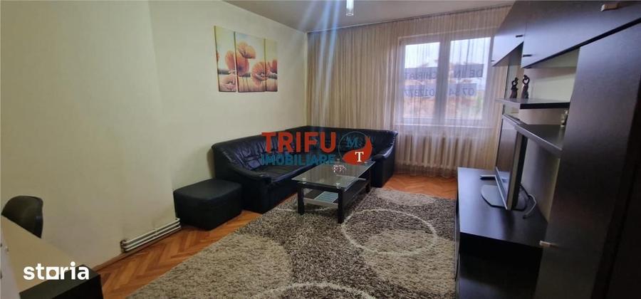 Apartament cu 4 camere decomandat în Lipoveni