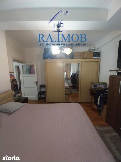 Apartament cu 3 camere decomandat în Ultracentral