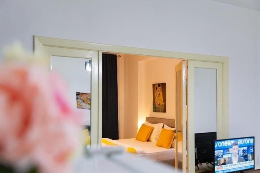 Apartament cu 2 camere semidecomandat în Universitate