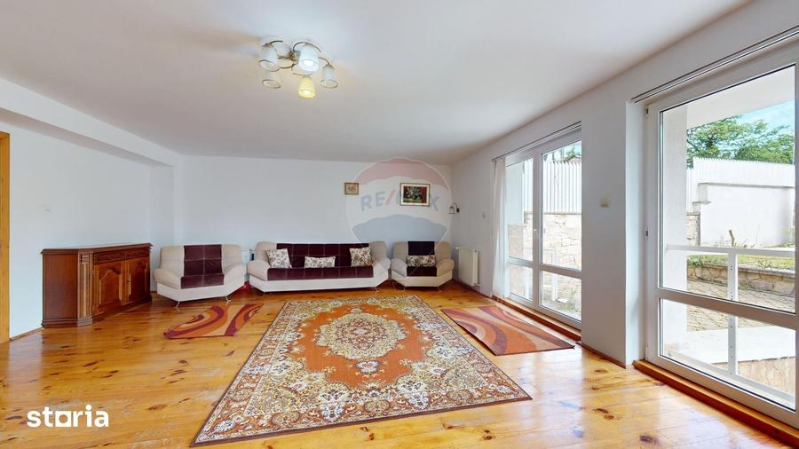 De vanzare proprietate mare S+P+1+M, comision 0% - 16