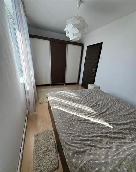 Apartament cu 2 camere semidecomandat, mobilat în Terezian